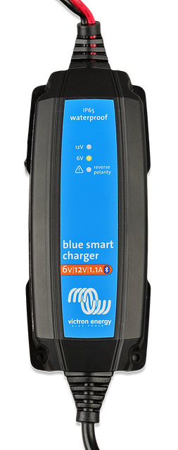 Victron Energy BPC120531104 Blue Smart Waterproof Battery Charger 12/5 with  Bluetooth