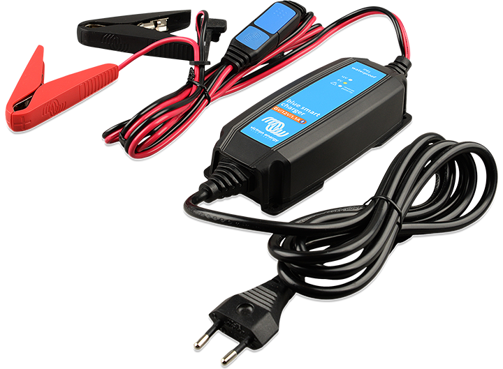 Victron Energy Blue Smart IP22 12-Volt 30 amp 120VAC, Single Output Battery  Charger NEMA 5-15, Bluetooth